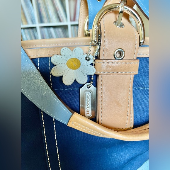 Coach Blue Soho Hampton Mini Daisy Tote Bag - Picture 3 of 8